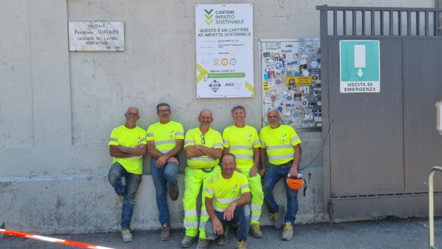 Giussano cantiere della ditta Francesco Molteni, curva como calcio