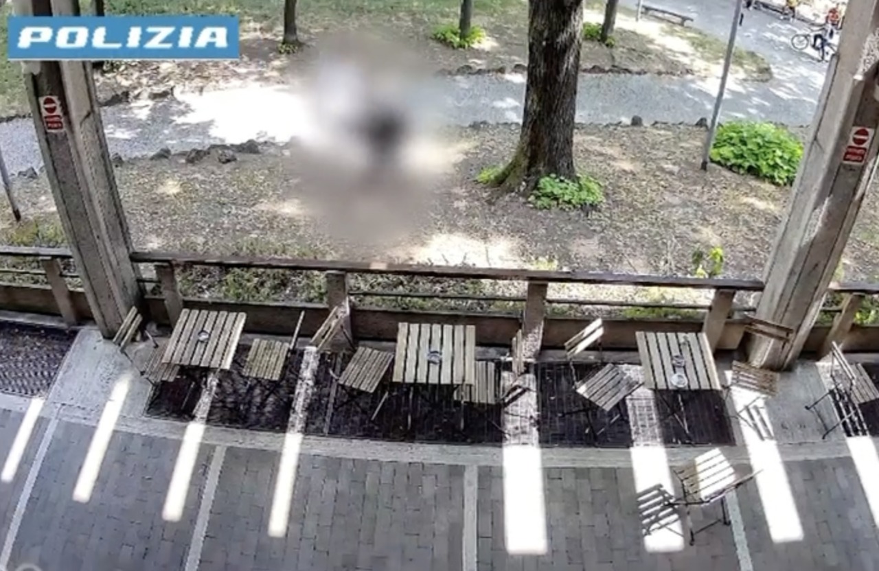 La violenta lite finisce con gli arresti: due giovani accusati di tentato omicidio