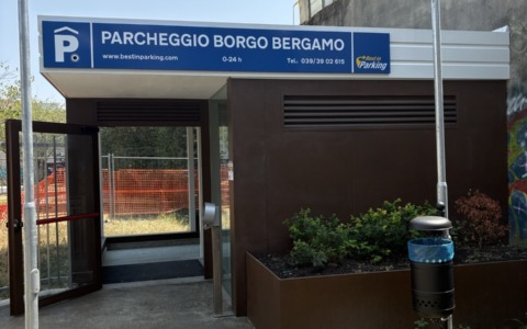 Nuovo accesso (più sicuro) per il parcheggio sotterraneo