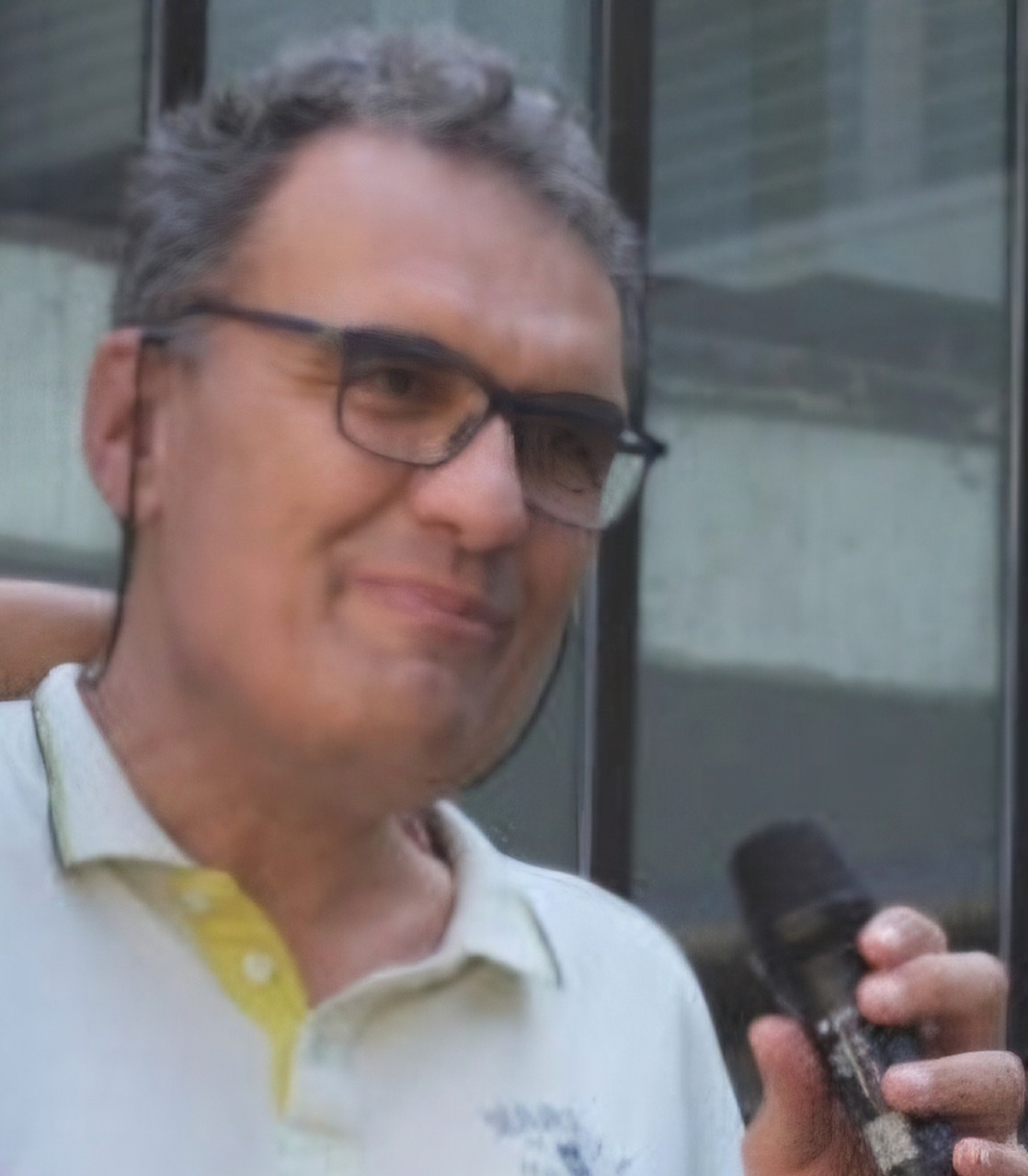 «Conflittualità» con personale  e Comune, dirigente scolastico trasferito