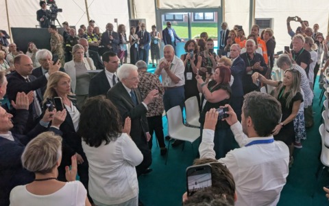 Seveso commemora i 50 anni dal disastro dell’Icmesa, arrivato il presidente Mattarella