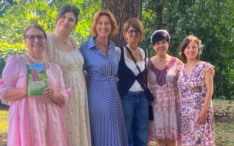 Arcore fa un salto nel tempo: il fascino del Regency conquista Villa Borromeo d’Adda