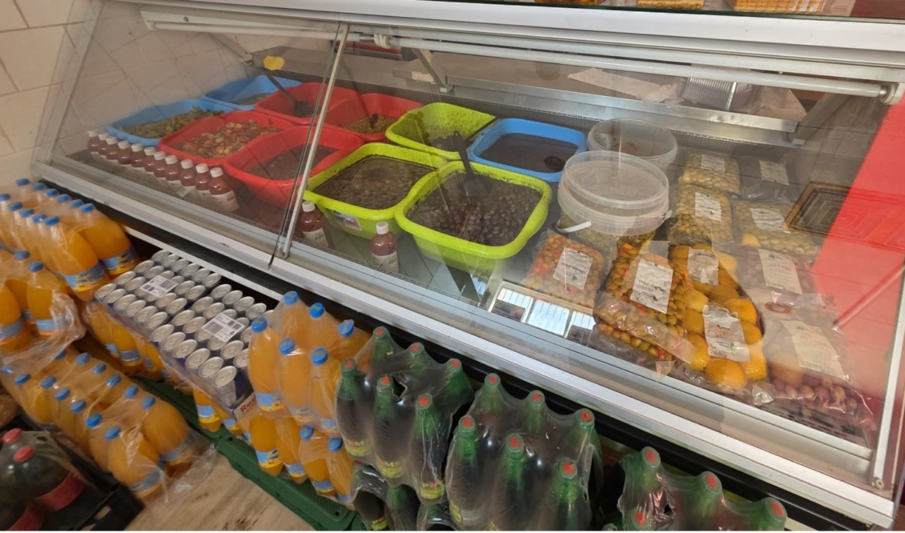 Gravi carenze igienico-sanitarie, chiuso un alimentari del quartiere Sant’Ambrogio