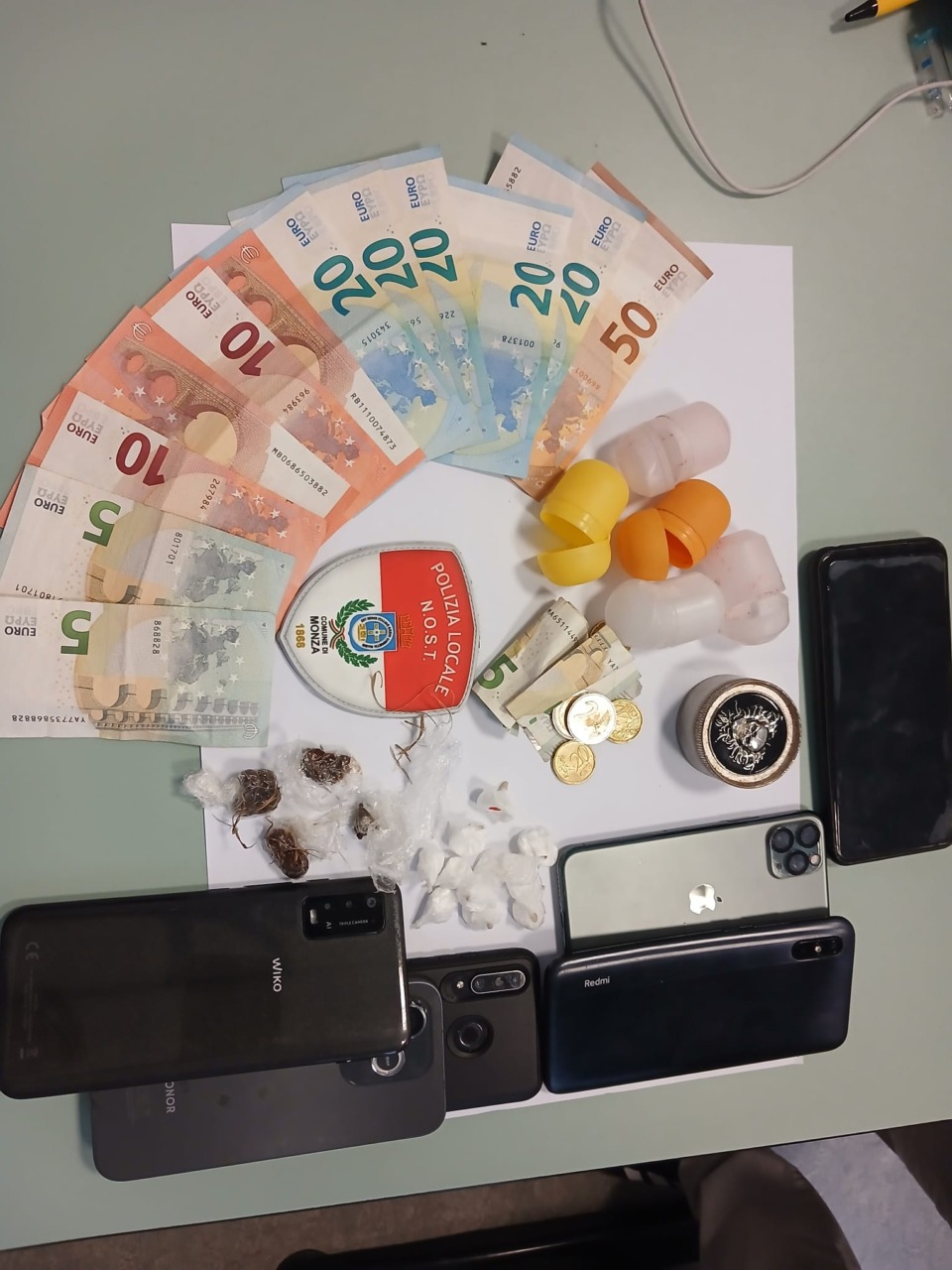Sequestrata cocaina e scoperto un allaccio abusivo all’elettricità