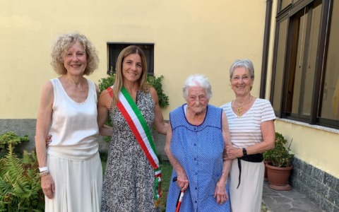 Oreno in festa per i 106 anni di nonna Angela