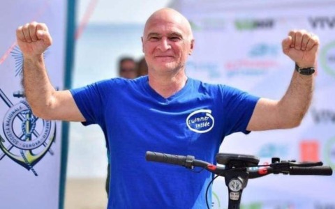 I nuotatori hanno ricordato il presidente Trentin
