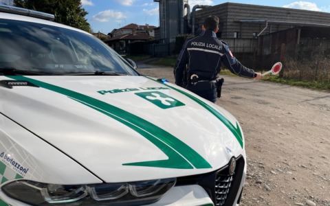 Assicurazione falsa, truffa ai danni di un automobilista