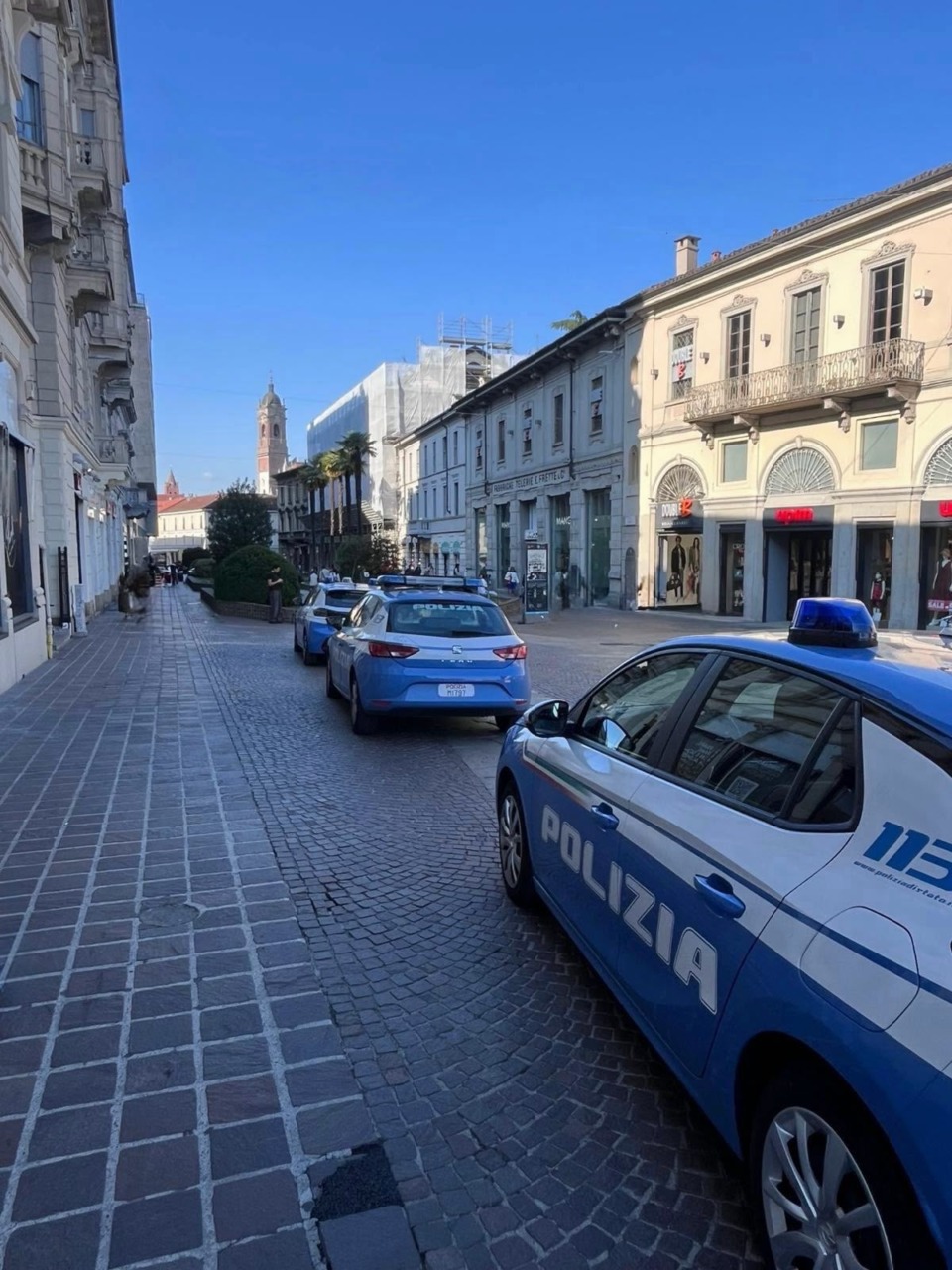 Maxi-controlli della Polizia: 225 identificati e un arrestato