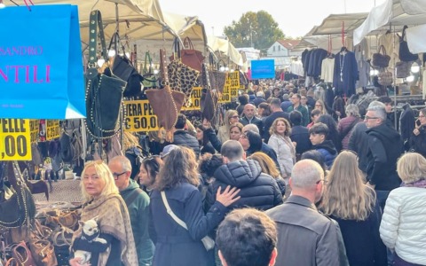 Gli ambulanti di Forte dei Marmi tornano a Seveso