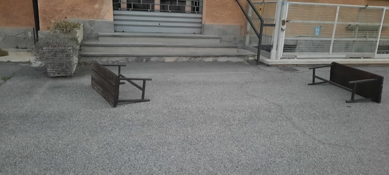 Vandali alla sede della Croce Bianca di Besana: danneggiata un’ambulanza e devastate le attrezzature