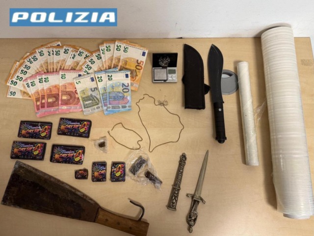 Malviventi in monopattino arrestati per la rapina di una collanina