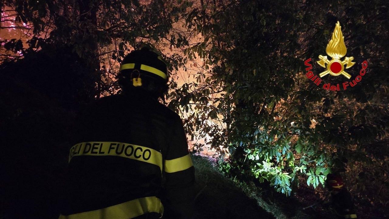 Anche i pompieri brianzoli impegnati sul Monte Goj