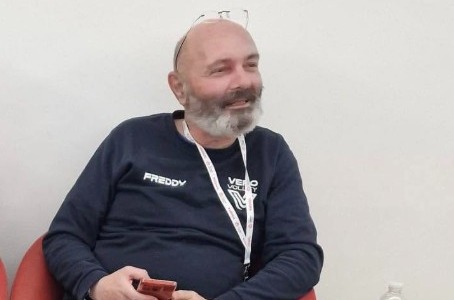 Scuola e pallavolo piangono il professore che insegnava a volare alto