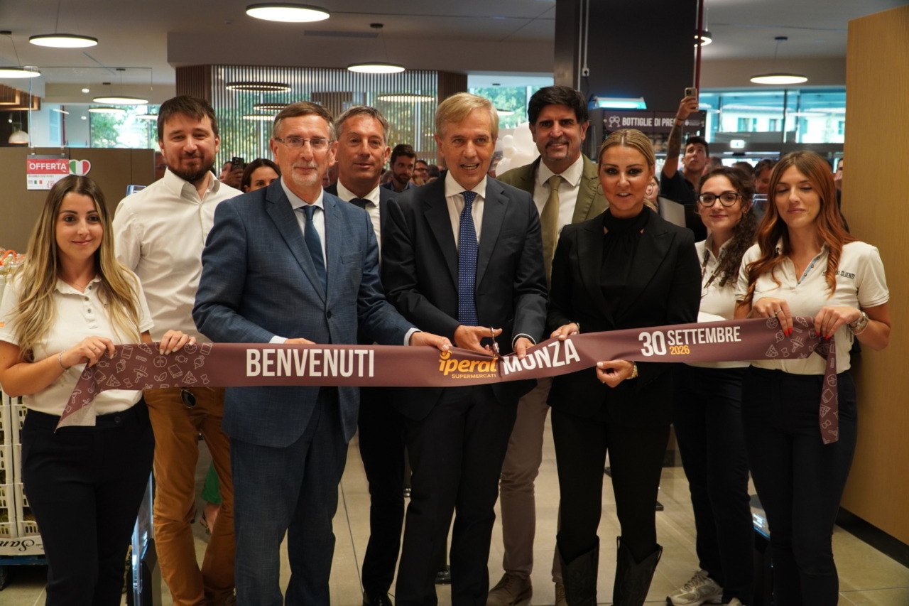 Iperal è arrivato a Monza, il supermercato e un nuovo parco dove prima c’era un’area dismessa