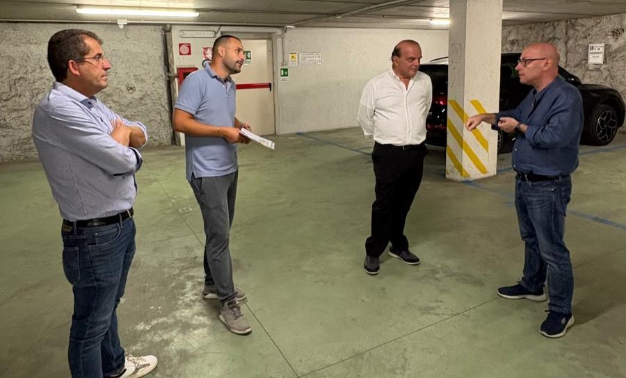 Sosta a pagamento e abbonamenti per il parcheggio Santa Maria