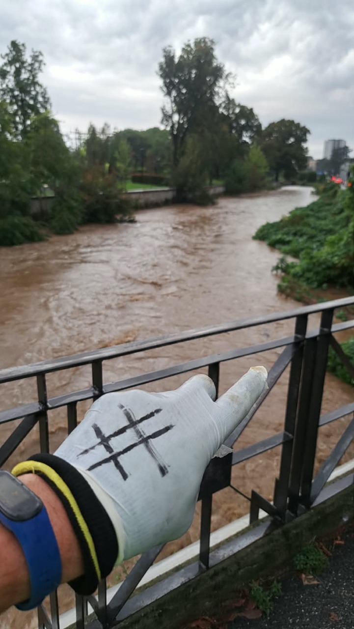 Allerta per i livelli del fiume Lambro, il reportage del runner di Corrocolguanto