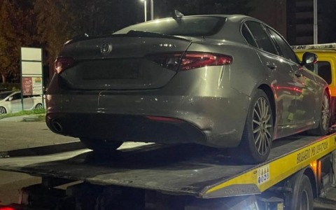 Modifica col pennarello la targa dell’auto, 39enne arcorese nei guai