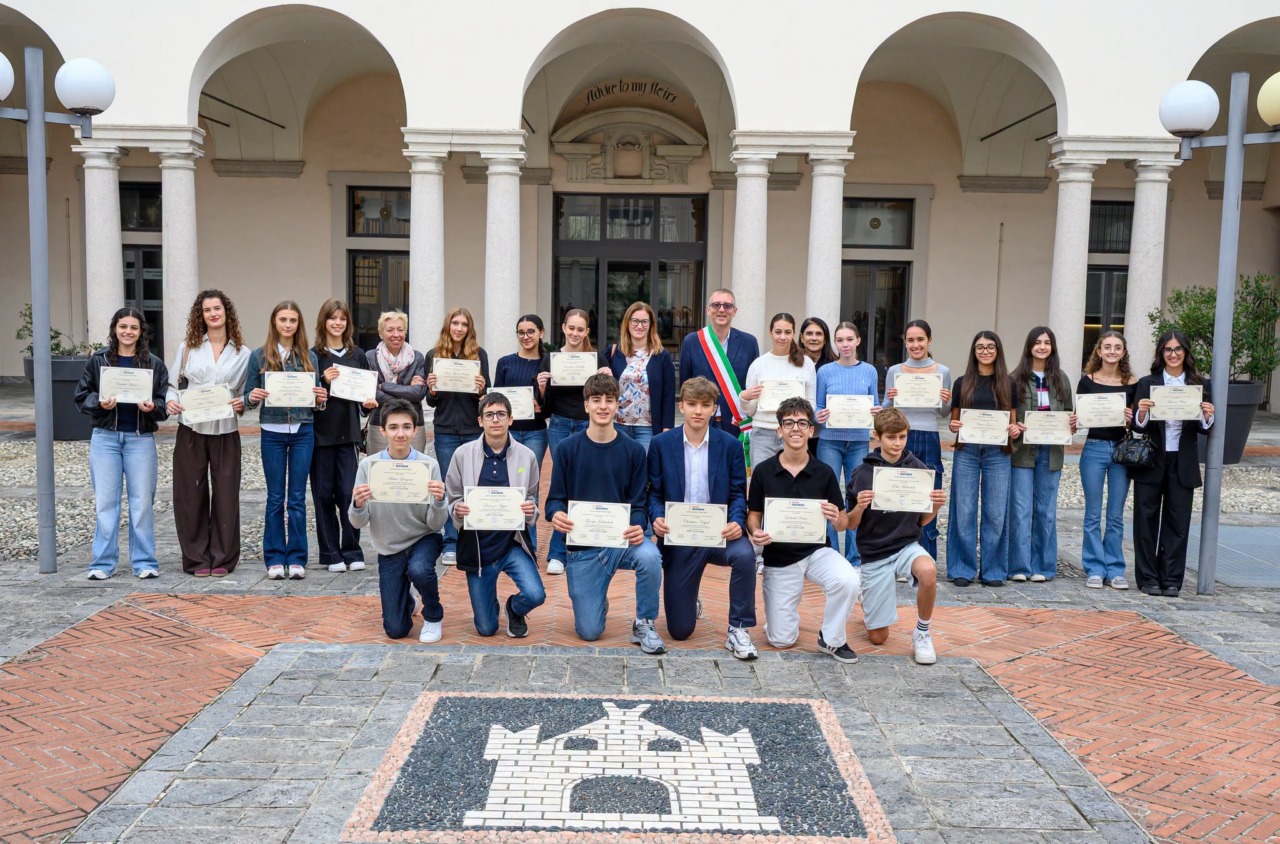 Borse di studio, premiati 24 studenti a Giussano