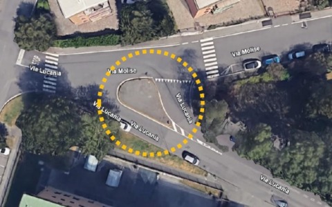 Due aree verdi al posto di spartitraffico in cemento: i lavori a Monza