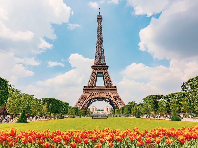 Viaggi organizzati in Francia per Capodanno: cinque giorni per inaugurare l’anno nella Ville Lumière