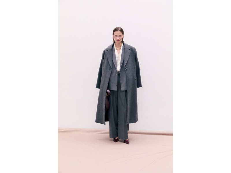 Cappotto donna Calliope: quale modello scegliere in base a stile e occasioni d’uso