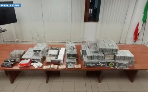 Blitz della Polizia di Stato, maxi sequestro di droga in Brianza