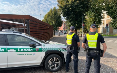 Sicurezza stradale e controlli: il bilancio del servizio estivo della Polizia Locale di Arcore