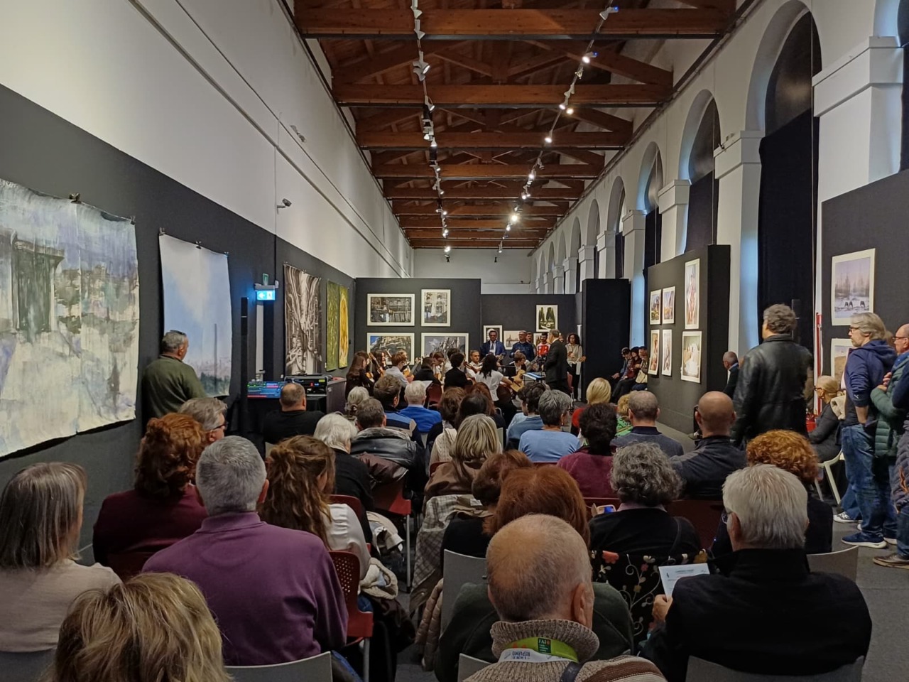 “Luminis Orae” ha acceso l’Orangerie della Villa Reale con un gran finale e numeri da record