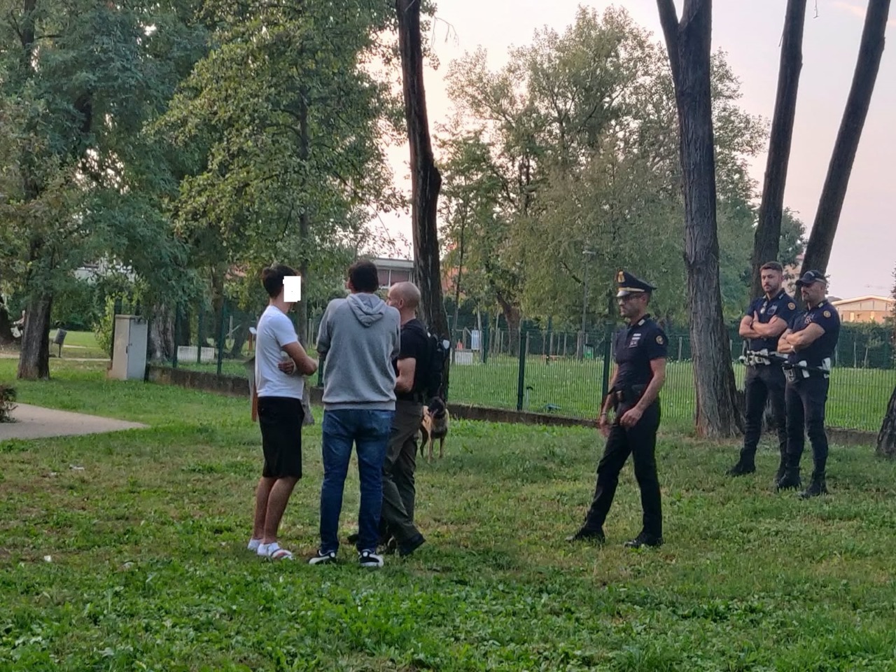 Blitz al parco Beretta Molla: sequestrata sostanza stupefacente